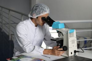 scientist-2141259_1280-300x200 farmacia